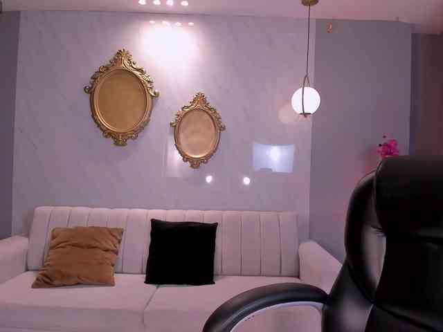 RebeccaHudson webcam