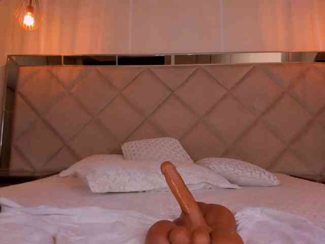 RebeccaHudson webcam