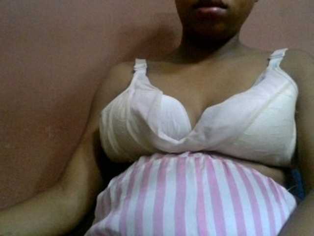 lydia11 live cam on BongaCams