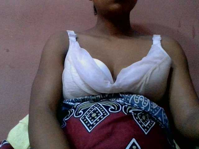 lydia11 live cam on BongaCams