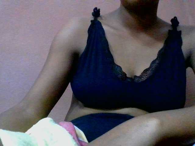 lydia11 live cam on BongaCams
