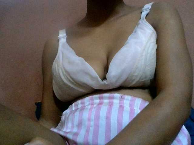 lydia11 live cam on BongaCams