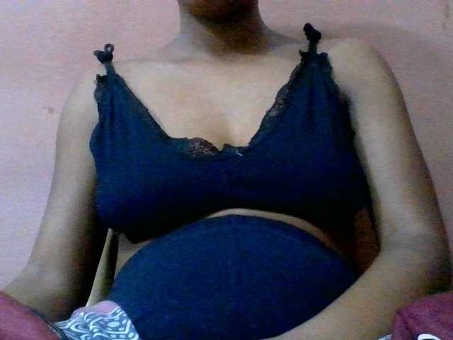 lydia11 live cam preview