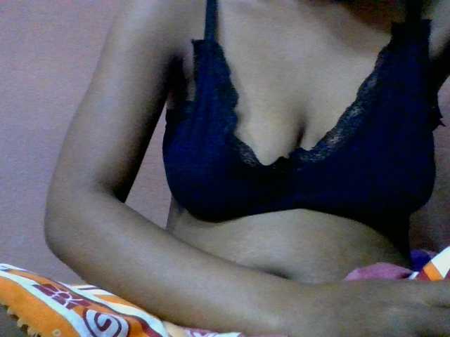 lydia11 live cam on BongaCams