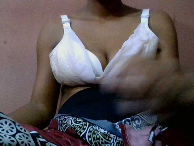lydia11 live cam on BongaCams
