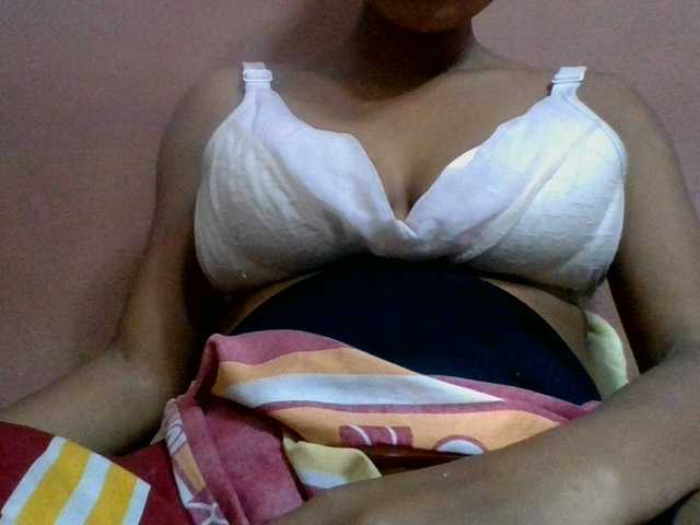 lydia11 live cam on BongaCams