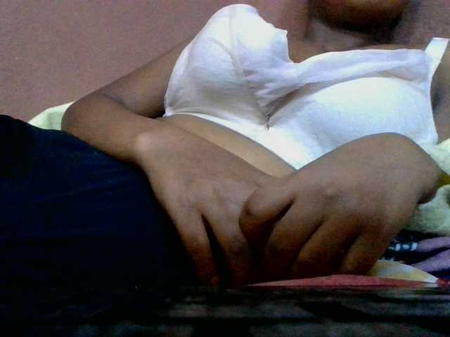lydia11 live cam on BongaCams