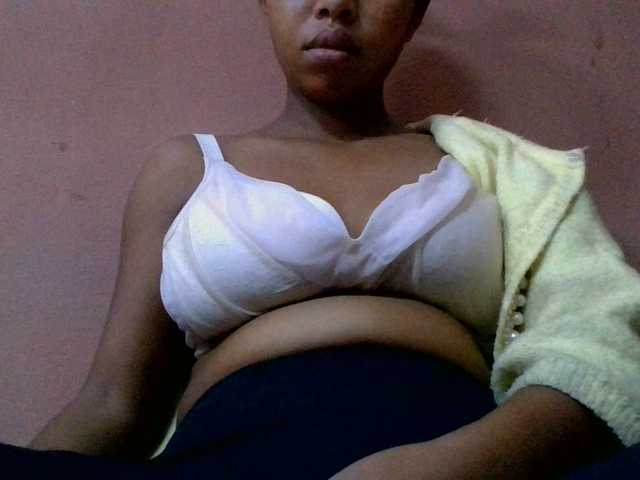 lydia11 live cam on BongaCams