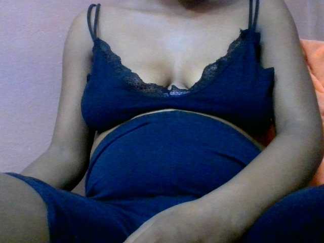 lydia11 live cam on BongaCams