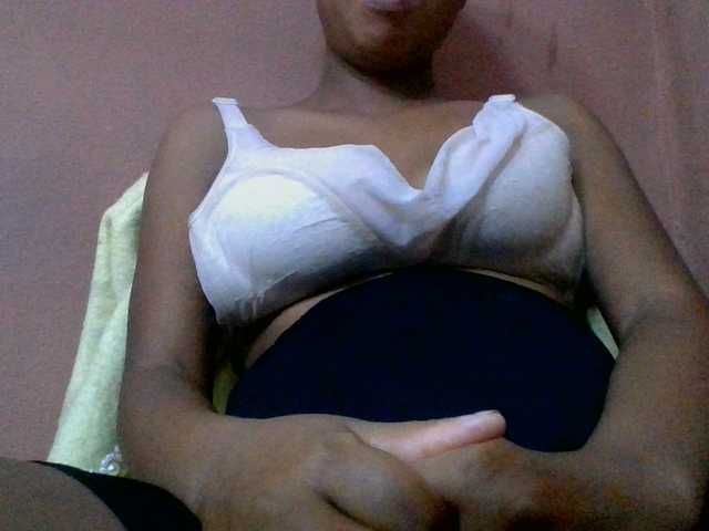 lydia11 live cam on BongaCams