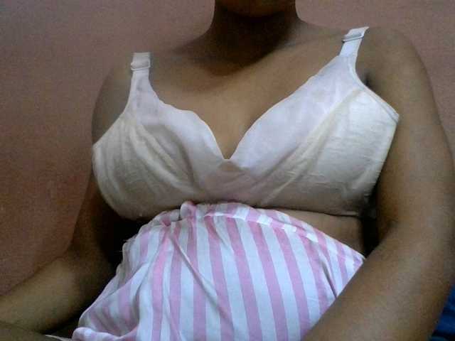 lydia11 live cam preview