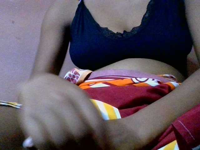 lydia11 live cam on BongaCams