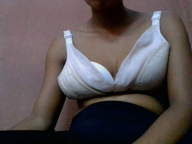lydia11 live cam on BongaCams