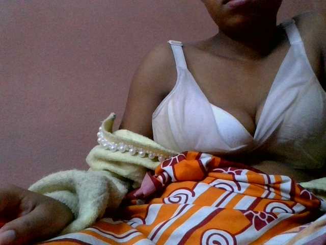 lydia11 live cam on BongaCams