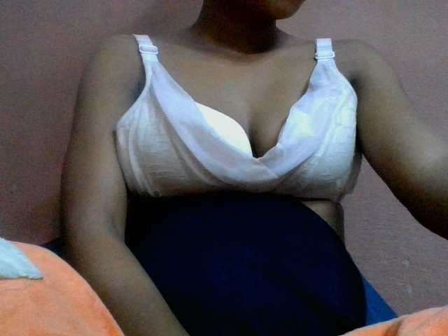 lydia11 live cam on BongaCams