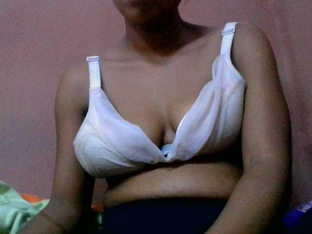 lydia11 live cam on BongaCams