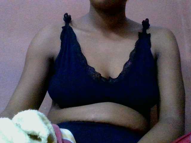 lydia11 live cam on BongaCams