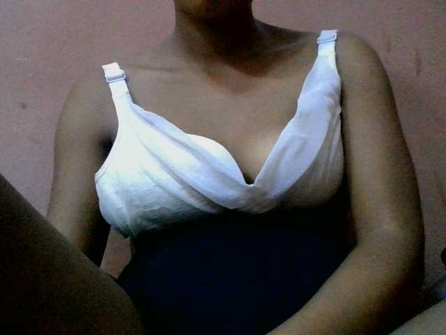 lydia11 live cam on BongaCams