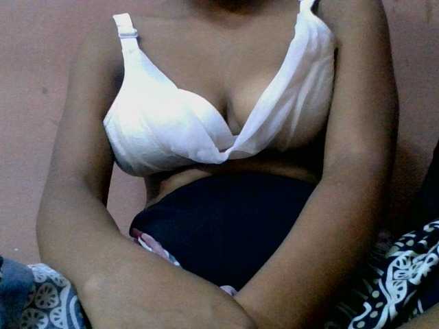 lydia11 live cam on BongaCams