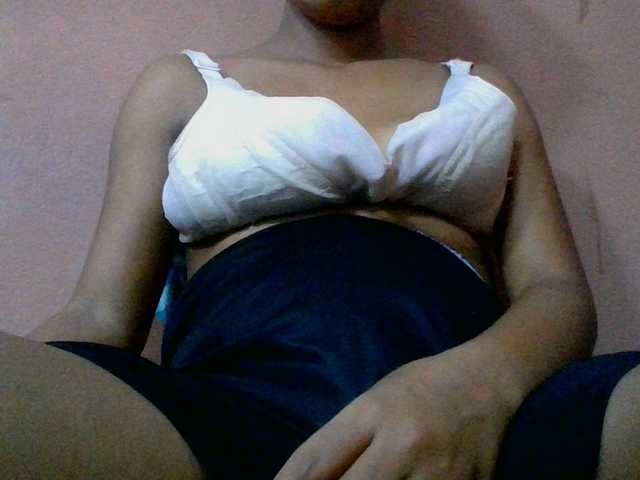 lydia11 live cam on BongaCams