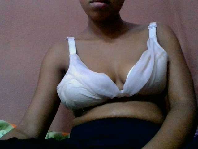 lydia11 live cam on BongaCams