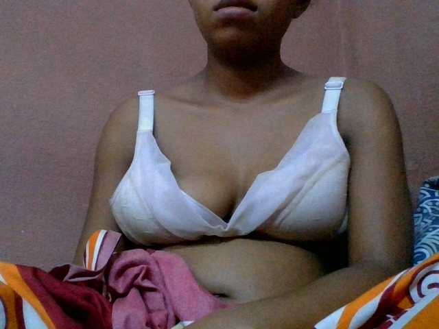 lydia11 live cam on BongaCams