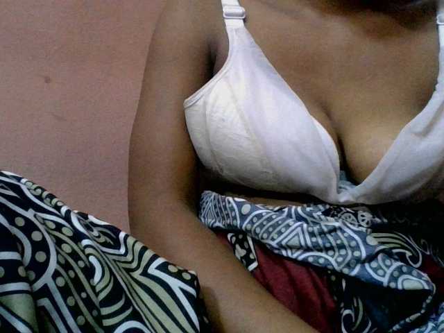 lydia11 live cam on BongaCams