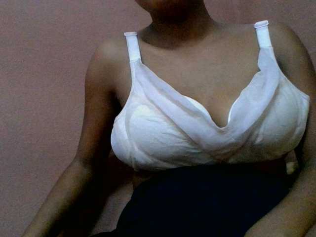 lydia11 live cam on BongaCams