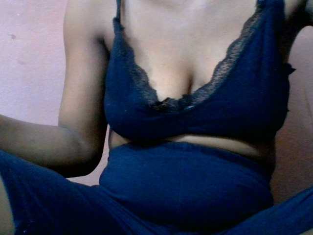 lydia11 live cam on BongaCams