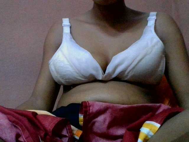lydia11, une amatrice française avec qui discuter et avoir du sexe