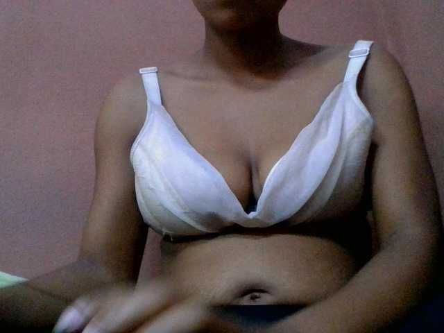 lydia11 live cam on BongaCams