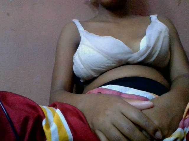 lydia11 live cam on BongaCams