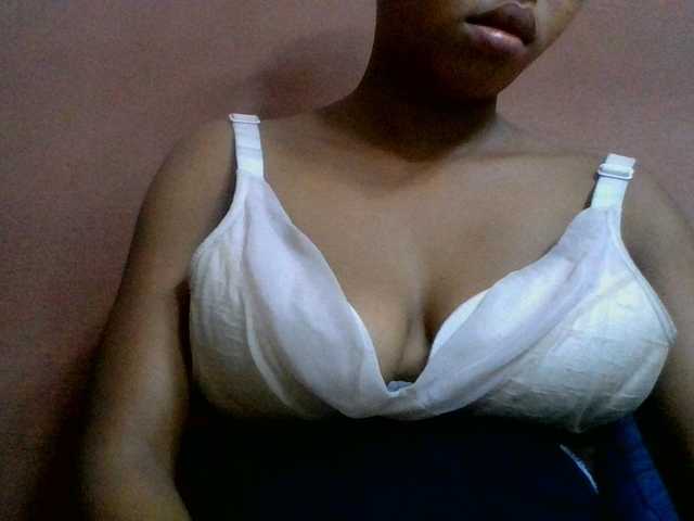 lydia11 live cam on BongaCams