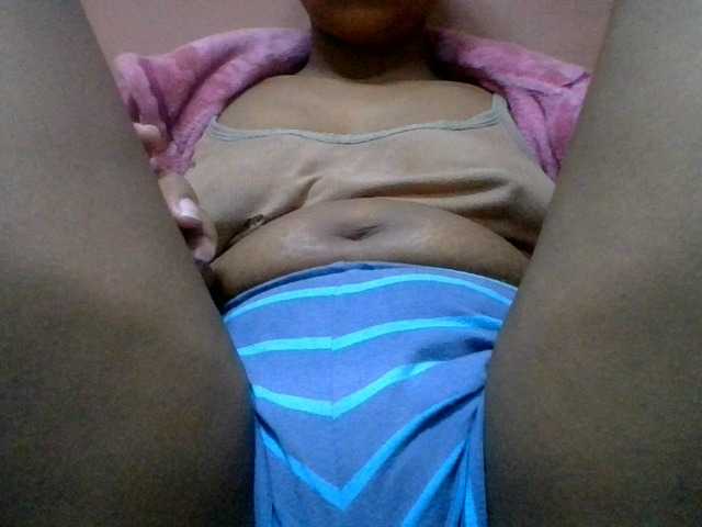 lydia11 — live female cam