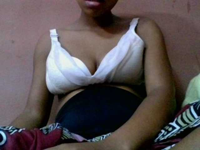 lydia11 live cam on BongaCams