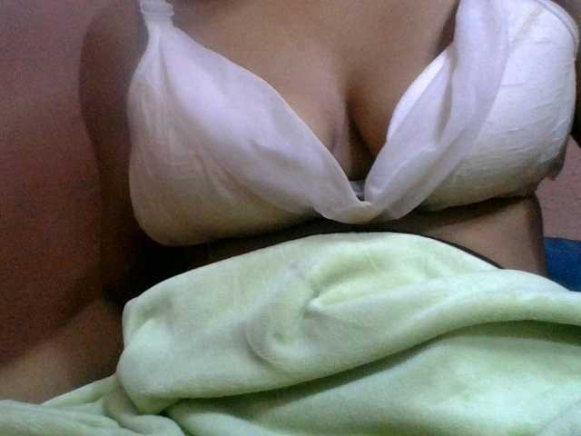 lydia11 live cam preview