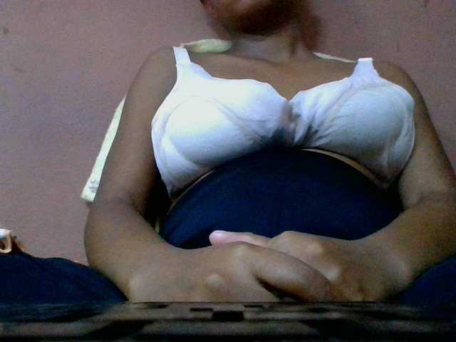 lydia11 live cam on BongaCams