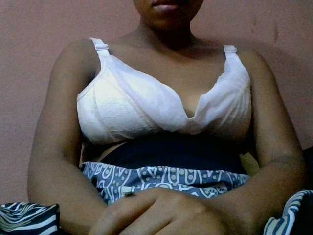 lydia11 live cam on BongaCams