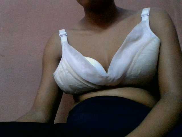 lydia11 live cam on BongaCams