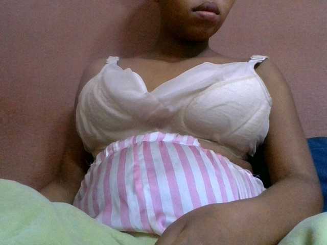 lydia11 live cam preview