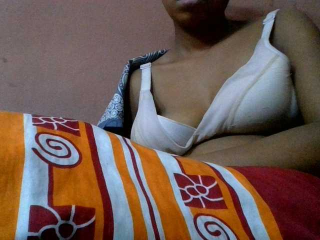 lydia11 live cam on BongaCams