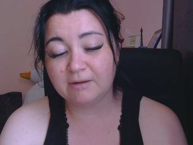 Medjik-lool live cam on BongaCams