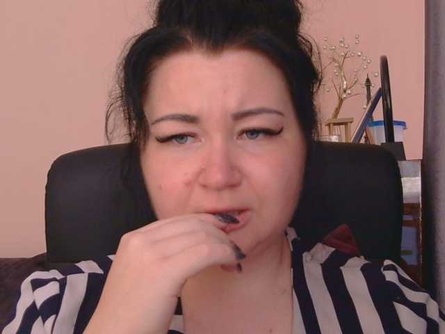 Medjik-lool live cam on BongaCams