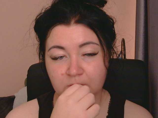 Medjik-lool live cam on BongaCams