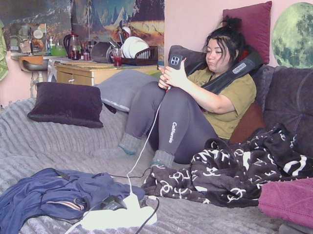 Medjik-lool live cam on BongaCams