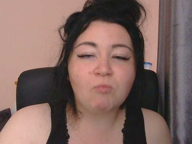 Medjik-lool live cam on BongaCams
