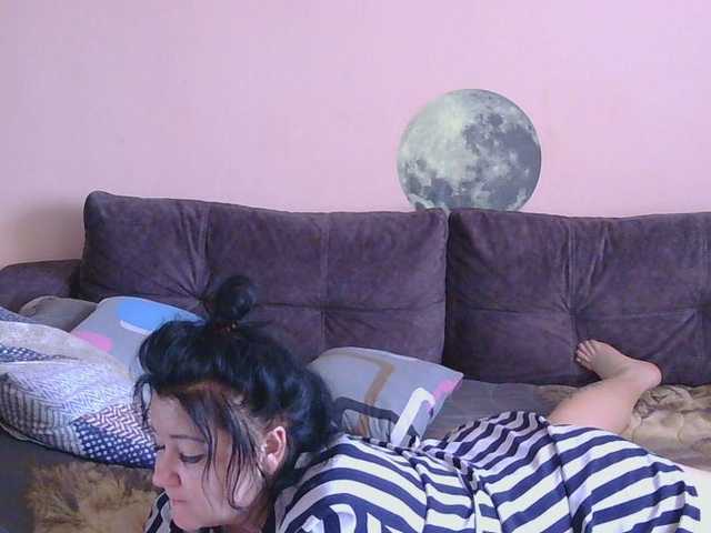 Medjik-lool live cam on BongaCams