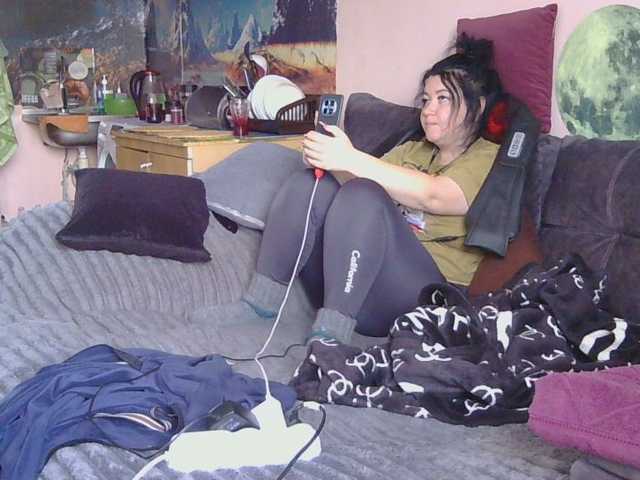 Medjik-lool live cam on BongaCams