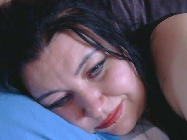 Medjik-lool live cam on BongaCams