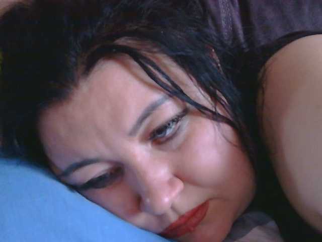 Medjik-lool live cam on BongaCams